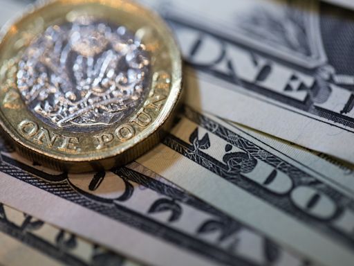 Pound, gold and oil prices in focus: commodity and currency check