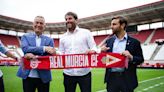 La directiva del Real Murcia pide un entrenador cuanto antes