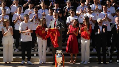 Los Reyes reciben a la selección española tras la conquista de la Eurocopa