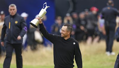 Schauffele wins British Open for 2nd major of the year; Dunlap completes amateur-pro double