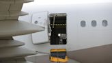 Coreia do Sul detém passageiro que abriu porta de avião em voo