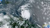 El huracán Beryl escala a la categoría 5 en el este del mar Caribe