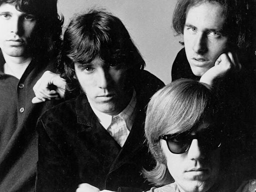 Entrevista | Baterista do The Doors lembra do comportamento ‘psicótico’ de Jim Morrison em livro; conheça