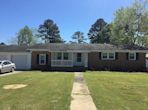 75 Manor Rd, Cheraw SC 29520