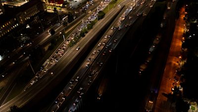 Autopistas a oscuras: no hay luz en largos tramos de la Avenida General Paz y la Panamericana