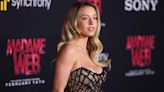 Sydney Sweeney Rocks Backless Denim Tube Top Ahead Of Met Gala