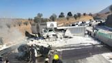 Cierran la autopista México-Puebla por accidente de tráiler