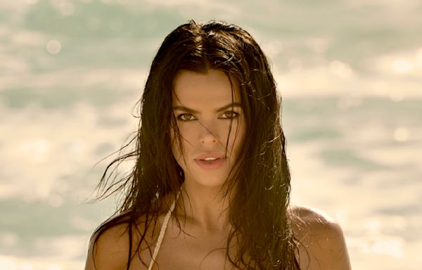 4 Sizzling SI Swimsuit Photos of Brooks Nader in Mexico