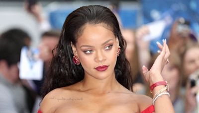 Rihanna Expands Empire With New Fenty Hair Line