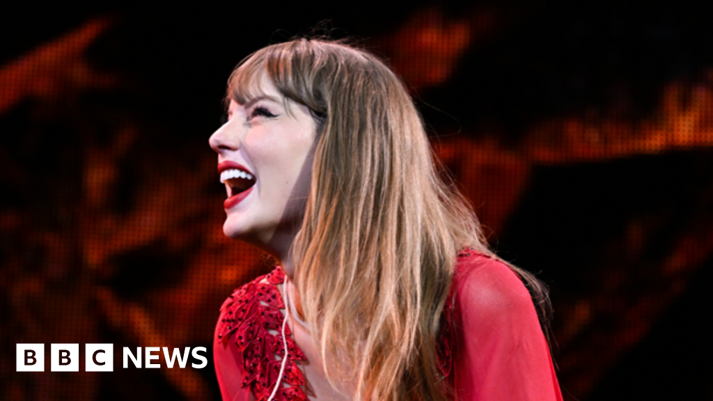 Taylor Swift: Five ways the superstar stole hearts in Cardiff