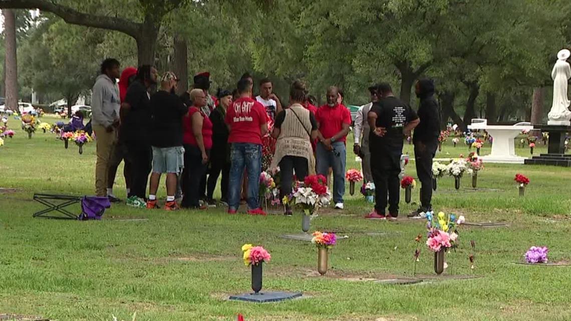 Family gathers to remember life of their loved one 2 years after he was shot, killed by Houston police officer