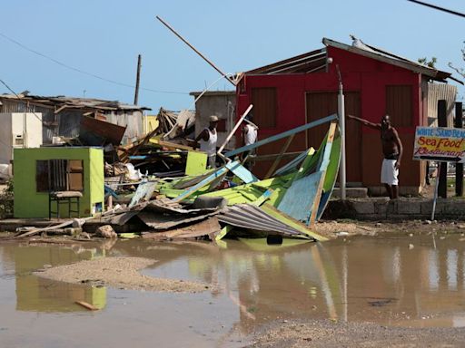 Mexico issues 'red alert' as Category 3 Hurricane Beryl hurtles toward coast