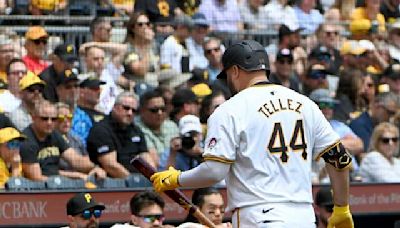 'It's not fun': Booed by fans, Pirates first baseman Rowdy Tellez struggles to end slump
