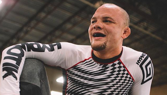 Anthony Smith shares high praise for Khamzat Chimaev ahead of UFC Saudi Arabia: “Anybody in the world he can beat in the first round” | BJPenn.com