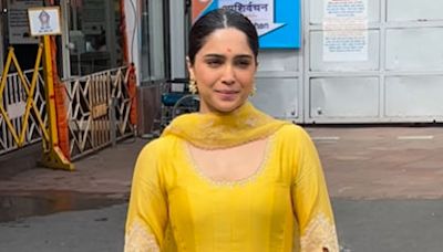 Sharvari Takes A Break From Alpha Shoot, Celebrates Munjya Success By Visiting Siddhivinayak Temple