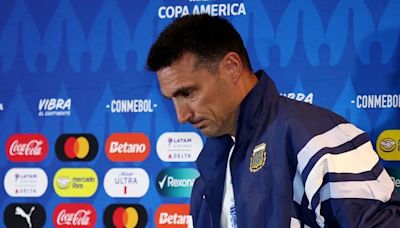 “Tengo al técnico campeón del mundo llorando como un bebé en mis brazos”: la emotiva anécdota de un ex futbolista de Newell’s y Boca con Scaloni
