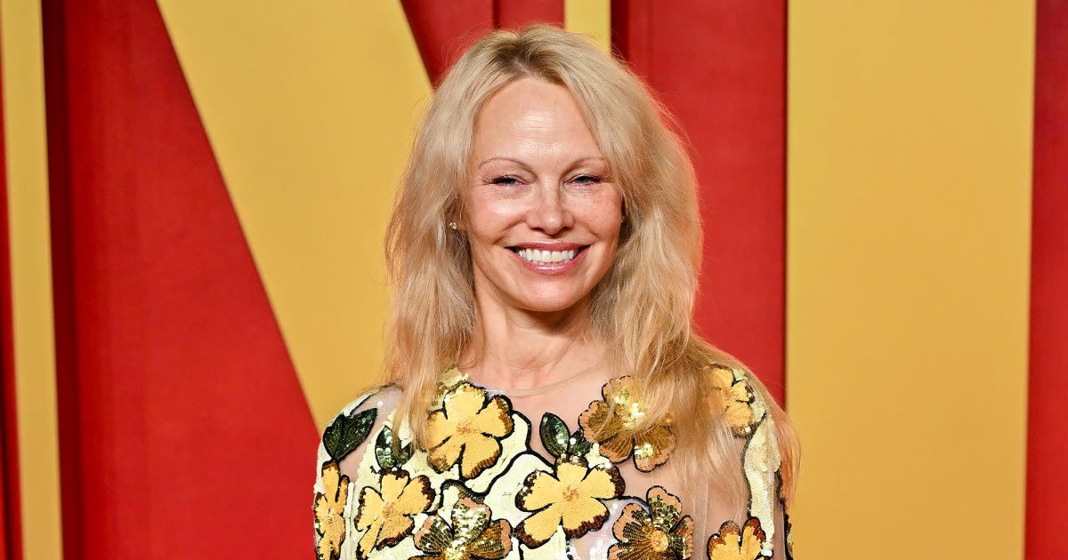 Pamela Anderson Has More Fans Now That She Stopped Wearing Makeup