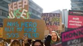 Trabalhadores realizam a maior greve da história do serviço de saúde britânico