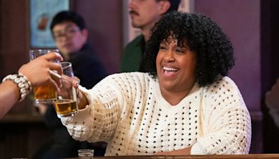 Review: In 'How to Die Alone,' Natasha Rothwell is a woman seeking self-acceptance