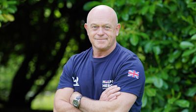 Ross Kemp leads celebrations as England win on penalties in Euro quarter finals