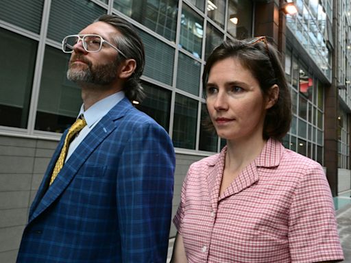 Amanda Knox volta a tribunal da Itália 17 anos após acusação de assassinato; relembre o caso