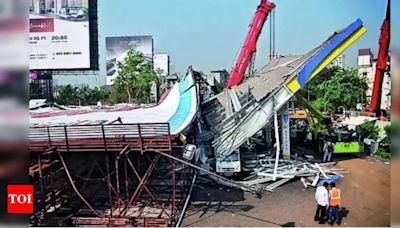 GRP received 4 complaints before Ghatkopar hoarding crash: Ex-chief | Mumbai News - Times of India