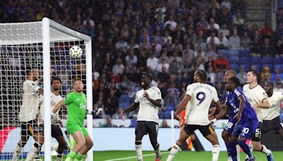 Everton secure first point of season in draw with Leicester