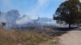 Retrasos durante más de diez horas por un incendio junto a la vía y el robo de cable de la catenaria