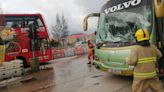 新清水灣道旅巴撼泥頭車車尾 司機一度被困 1女乘客受傷送院