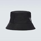 售出［小珊瑚精品］全新歐洲購入正貨 PRADA 漁夫帽 黑色 M號