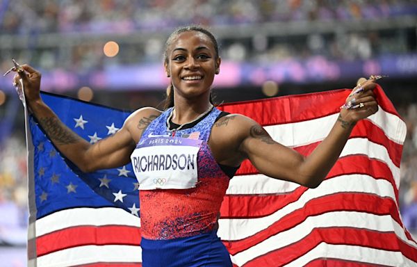 Favorite Sha’Carri Richardson takes silver in women’s 100m final at her first Olympics