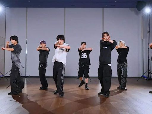 Stray Kids unveil dance practice video for ‘Chk Chk Boom’ | K-pop Movie News - Times of India