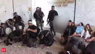 Hamas militants capture Israeli female soldiers, threaten them with physical violence. Chilling footage reveals all
