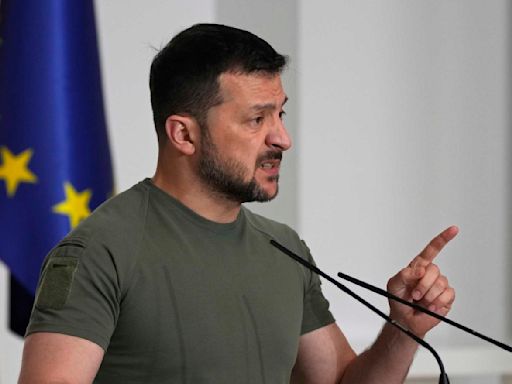 Ukraine's Zelenskyy gets more air defense missiles from Spain to fight deadly Russian glide bombs