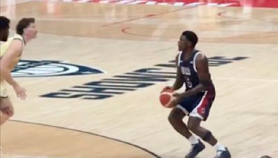 Anthony Edwards Pulls Out Sweet Crossover to Cap Off Hot First Half vs. Australia