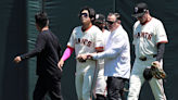 Jung Hoo Lee leaves with left shoulder strain from crashing into fence after Giants put Michael Conforto on IL