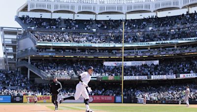 La dupla Judge-Soto lidera otro triunfo contundente de los Yanquis para ganarle la serie a los Azulejos