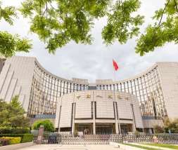 北京拚經濟！中國央行意外調降MLF利率