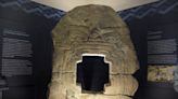 Entregan a museo mexicano el “Portal del inframundo”, pieza icónica de la cultura Olmeca
