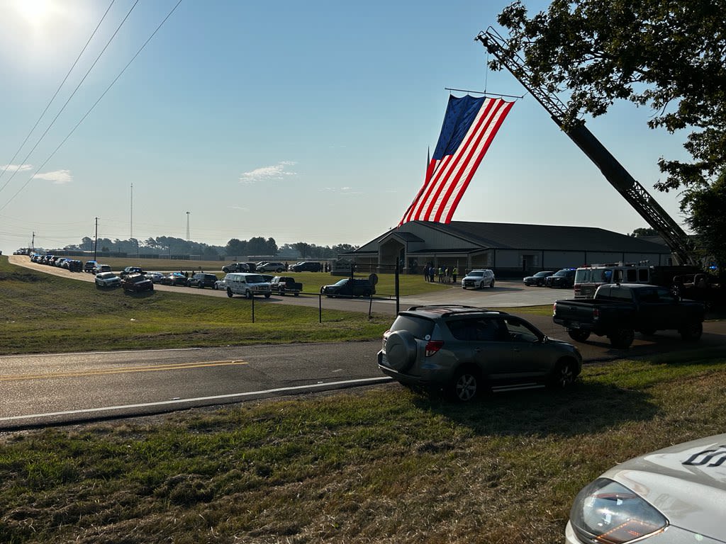 Funeral held for Summit officer killed in line of duty