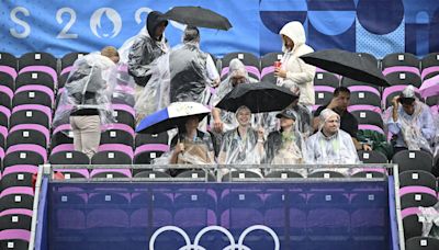 Charron, De Grasse lead Canada in rainy trip down the Seine as Paris Olympics open