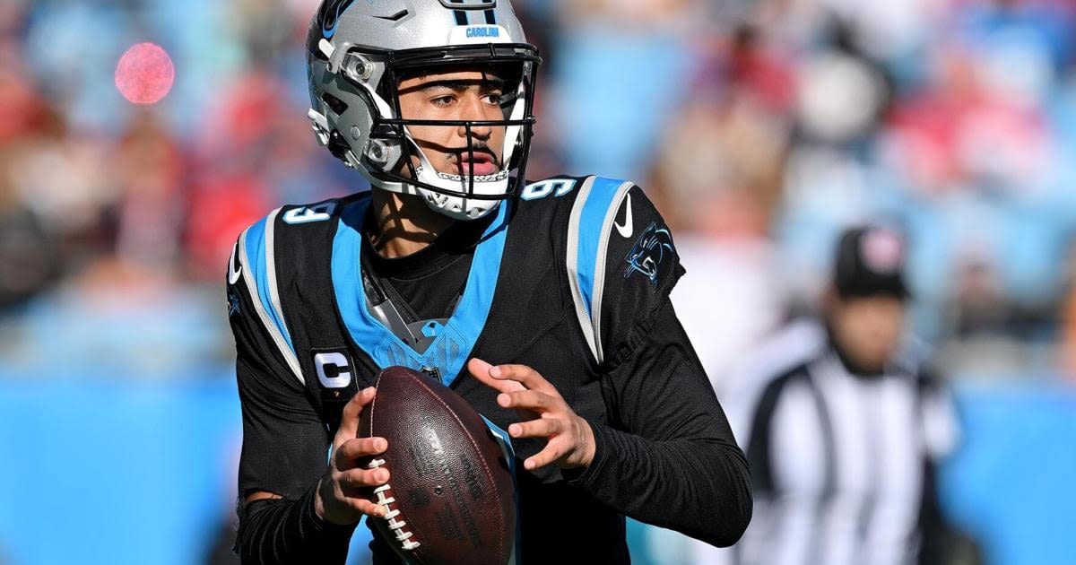 CHARLOTTE, NORTH CAROLINA- JANUARY 07: Bryce Young #9 of the Carolina Panthers looks to pass during the second quarter against the Tampa Bay Buccaneers at ...