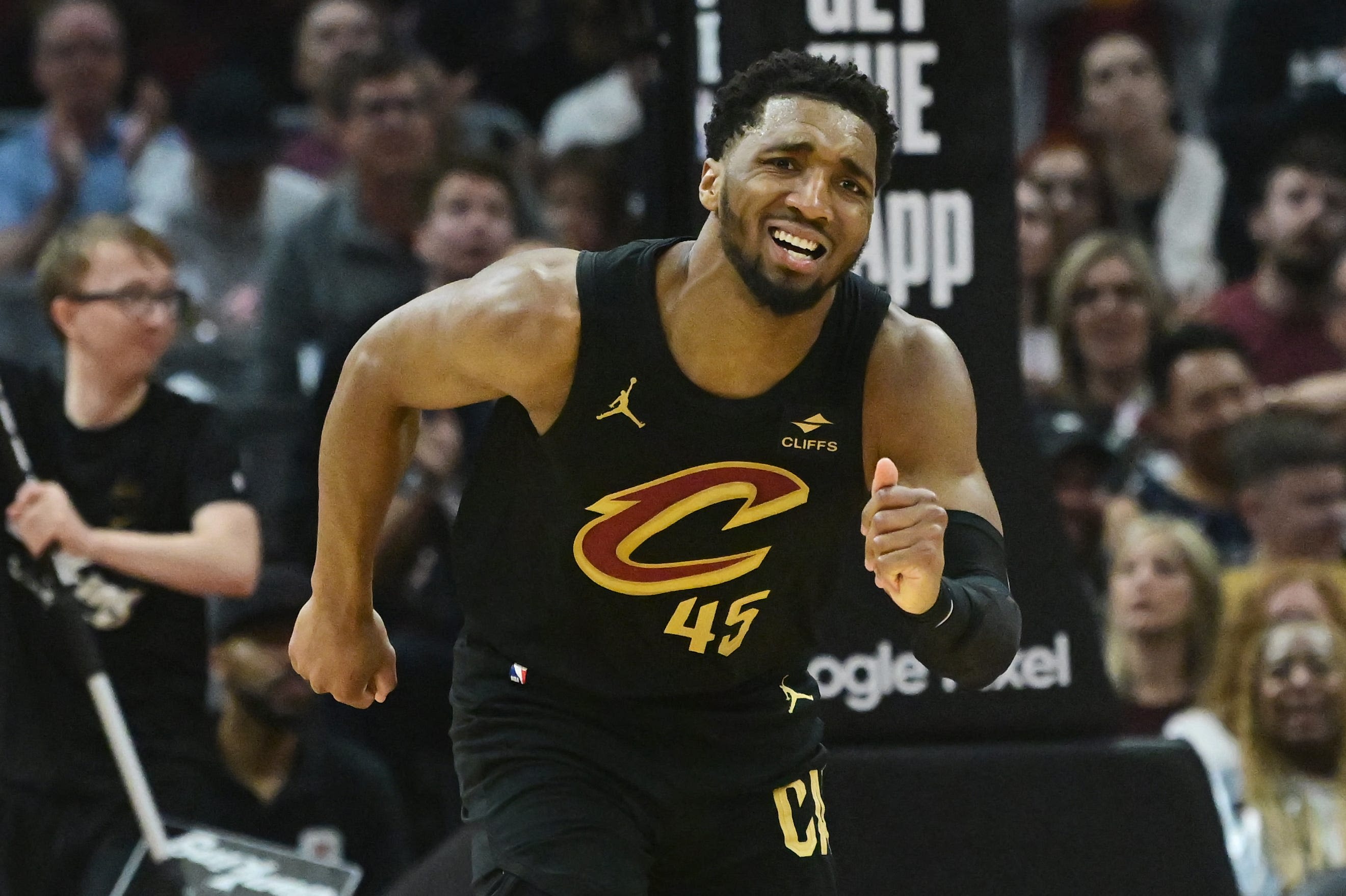 Cavaliers rally past Magic for first playoff series win since 2018 with LeBron James