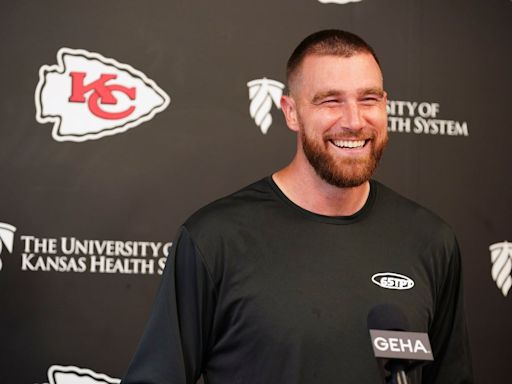 Fans hilariously react to Travis Kelce revealing how he mispronounced Alice in Wonderland