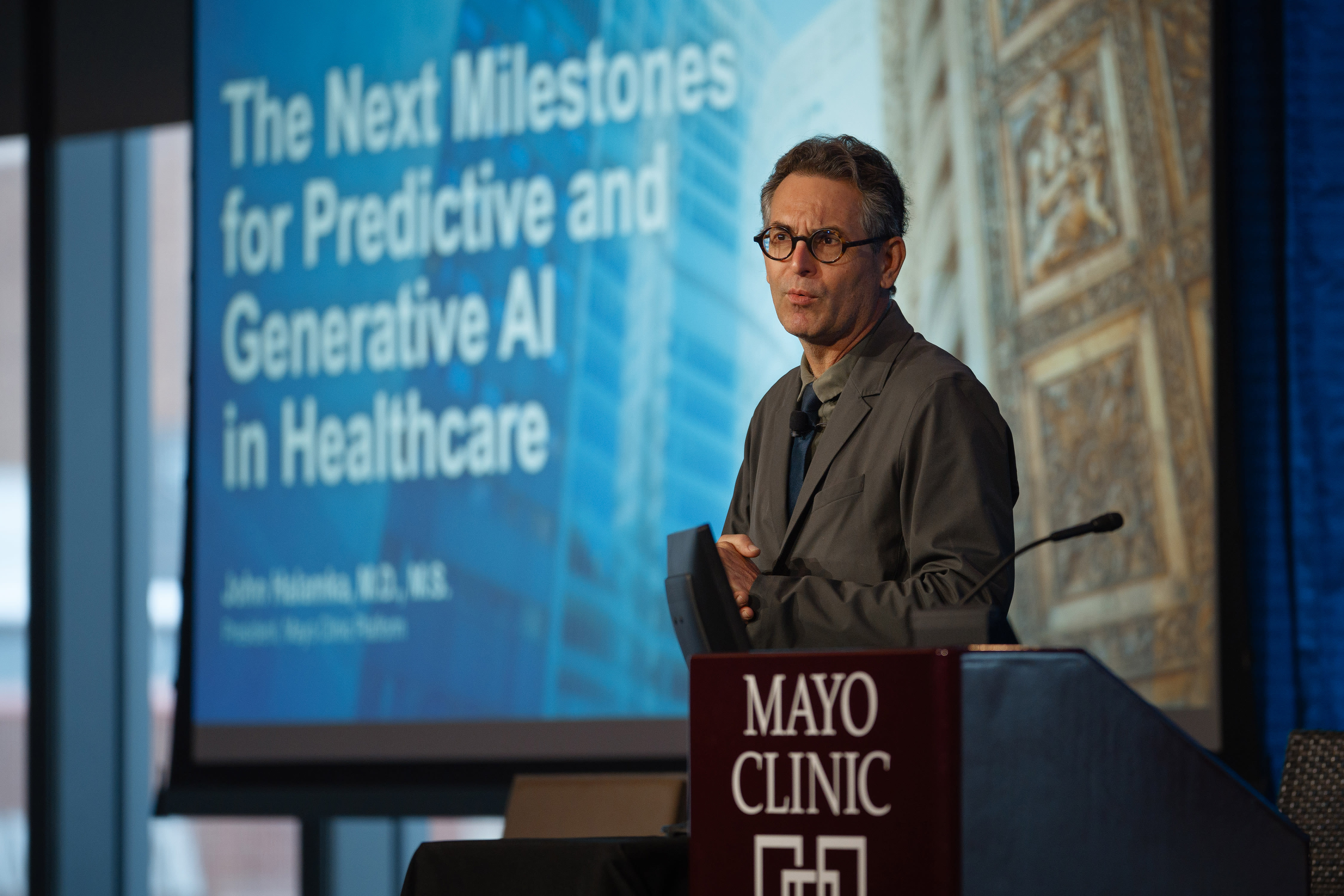 At AI summit, Mayo Clinic leader calls 2024 a 'pivotal year' for AI integration in health care