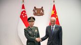 China y Singapur, aliado de EEUU, tendrán una línea directa para defensa