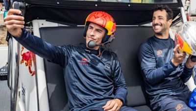 Marc Márquez y Daniel Ricciardo viven una experiencia única a bordo del velero más rápido del mundo