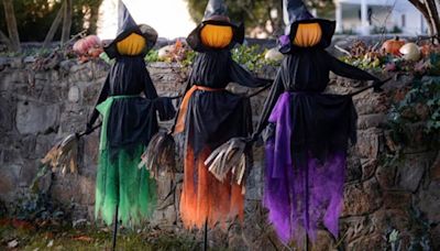 Best outdoor Halloween decor from spooky ghosts to realistic animatronics