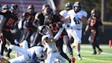 Almont football ousts Ovid-Elsie, advances to Division 6 state final