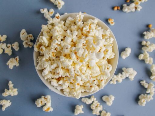 The Viral Marshmallow Popcorn Is The Best Sweet N' Salty Snack For Movie Night